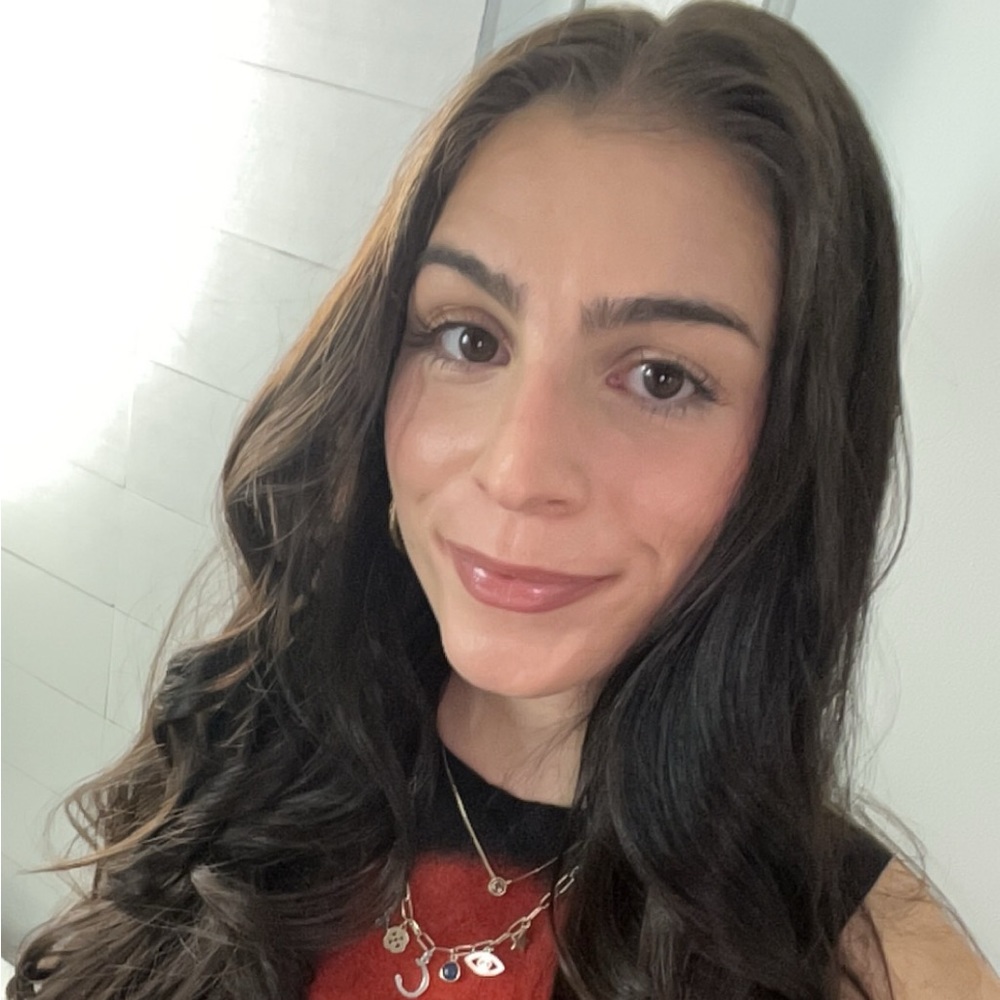 Meet your Posher, Ariana